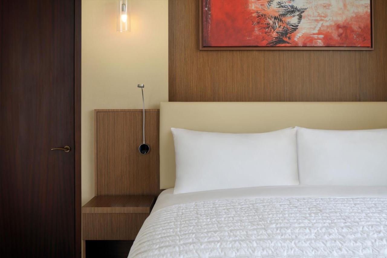 Hotel Le Meridien Center 5*