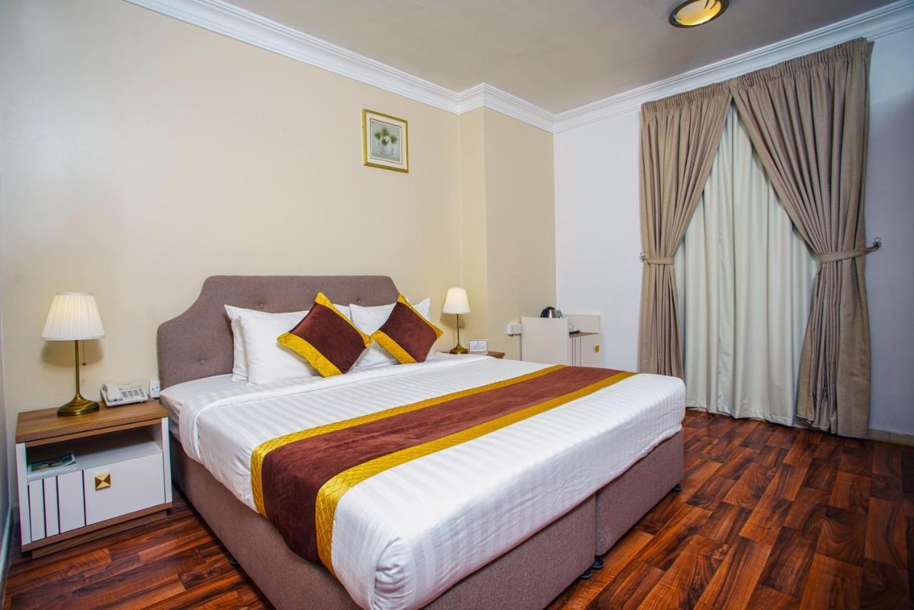 La Hotel 2*