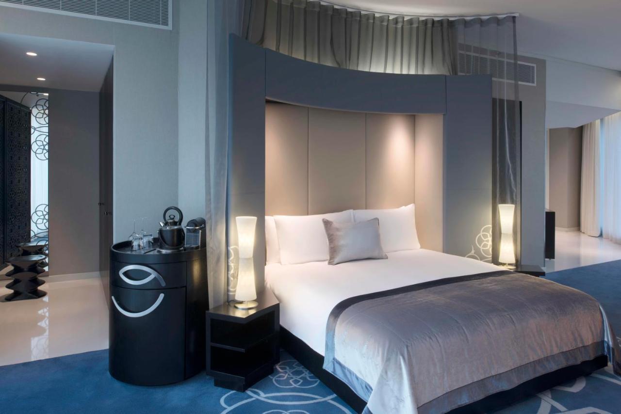 W Hotel 5*