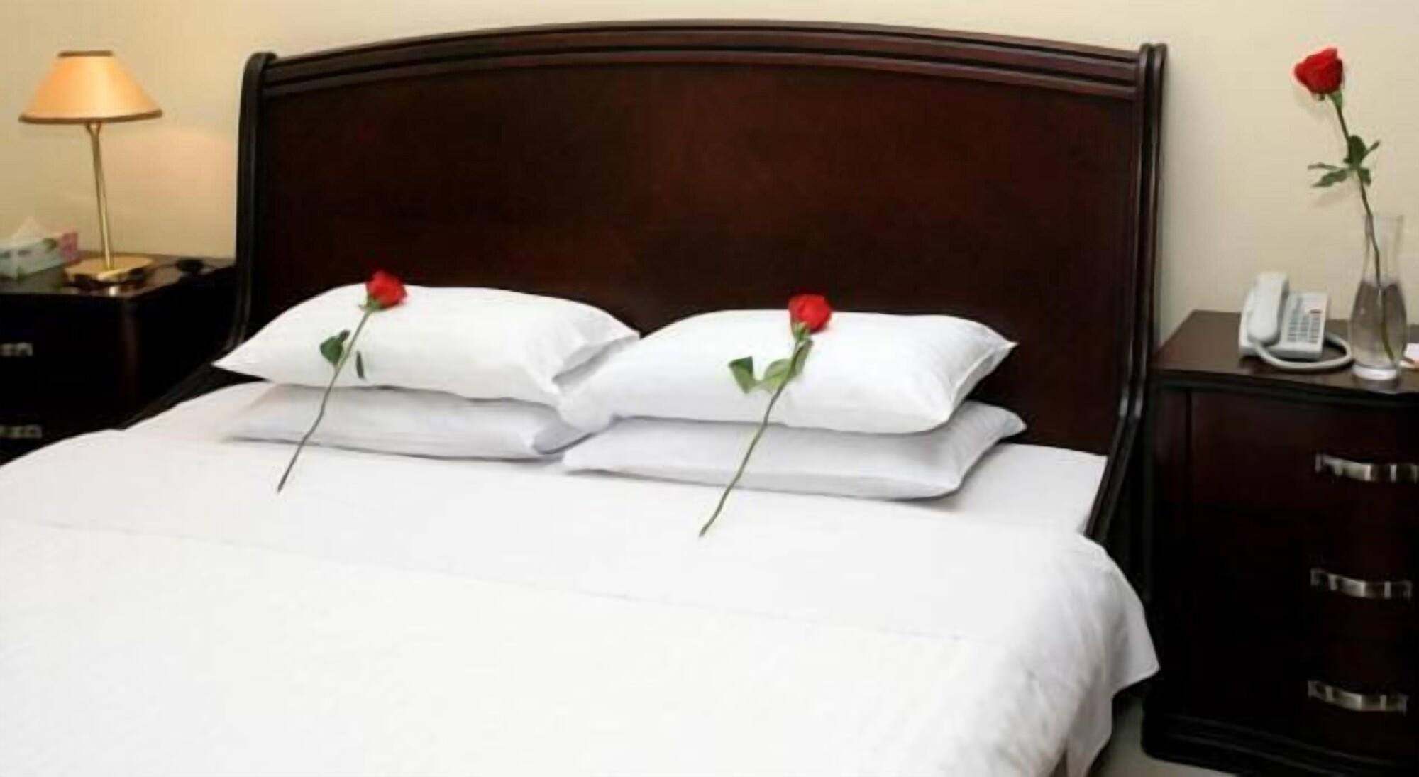 Hotel Al Muntazah Plaza 3*