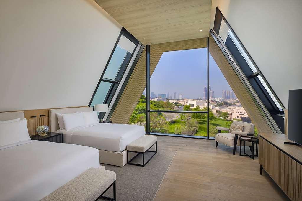 Katara Hills Lxr And 5*