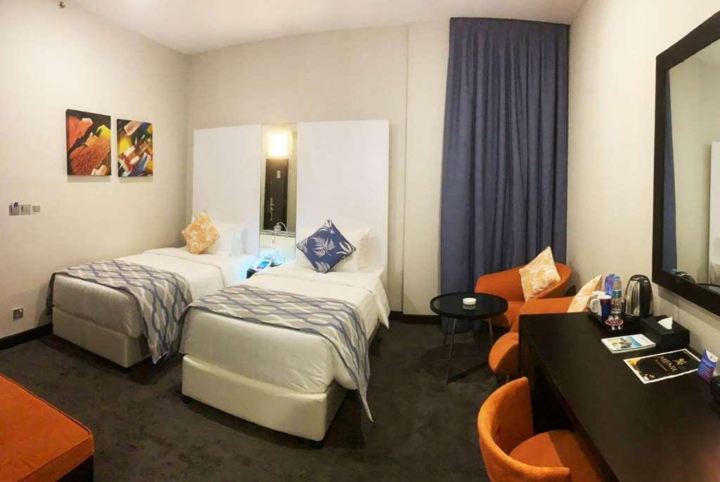 Khách sạn Ramada Encore By Wyndham