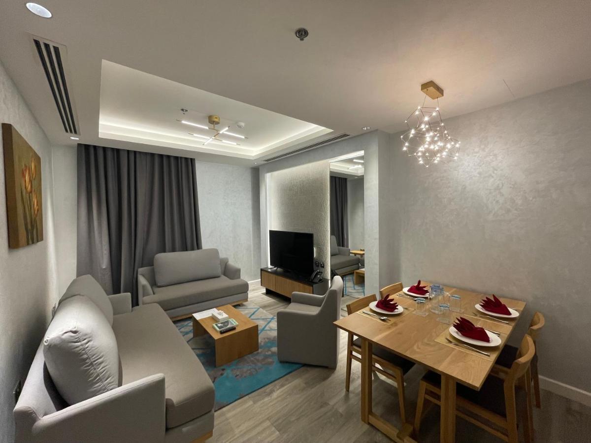 Aparthotel Citivilla And Service *