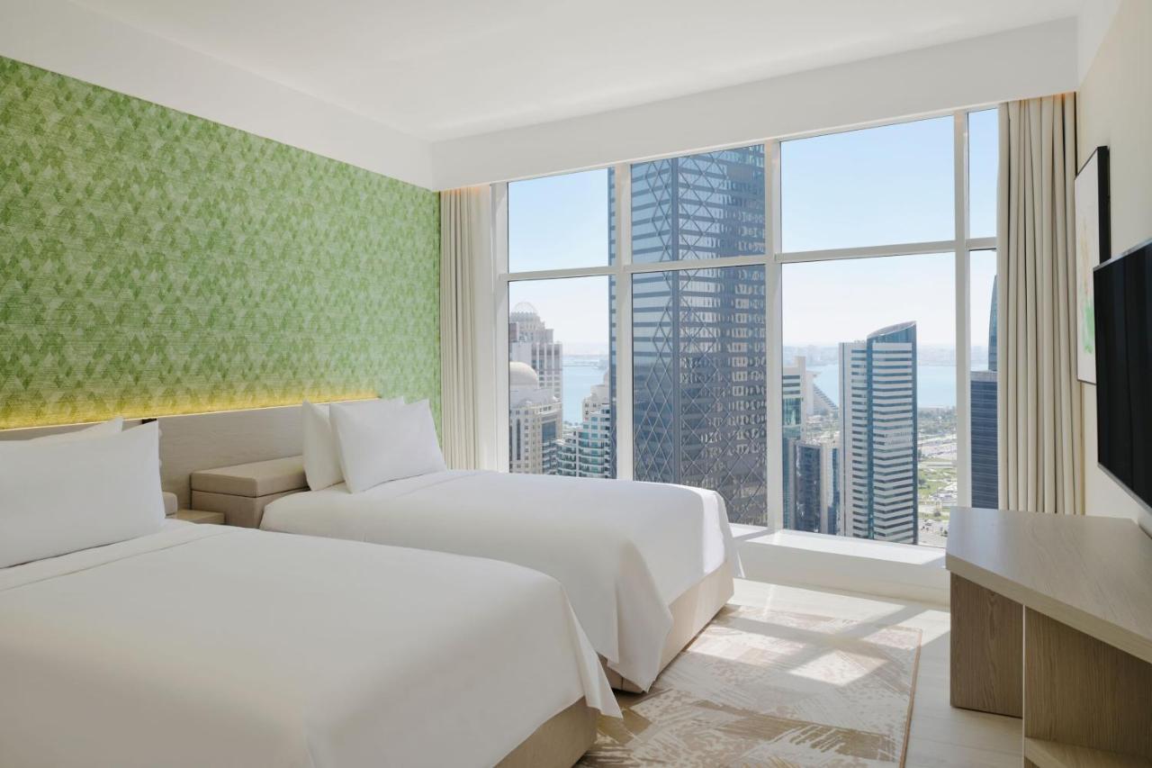 Element By Westin West Bay Khách sạn 5*