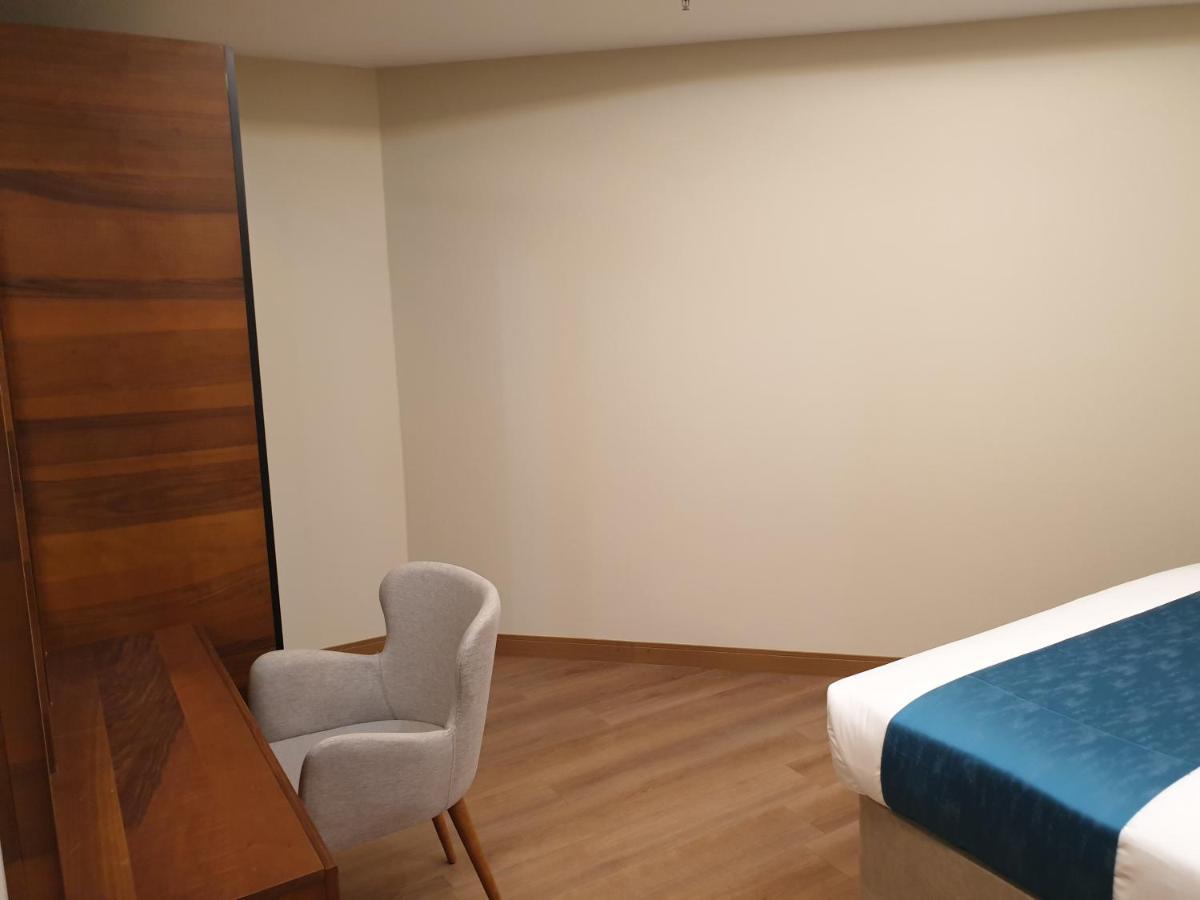 Terminal Al Mansoura 4*