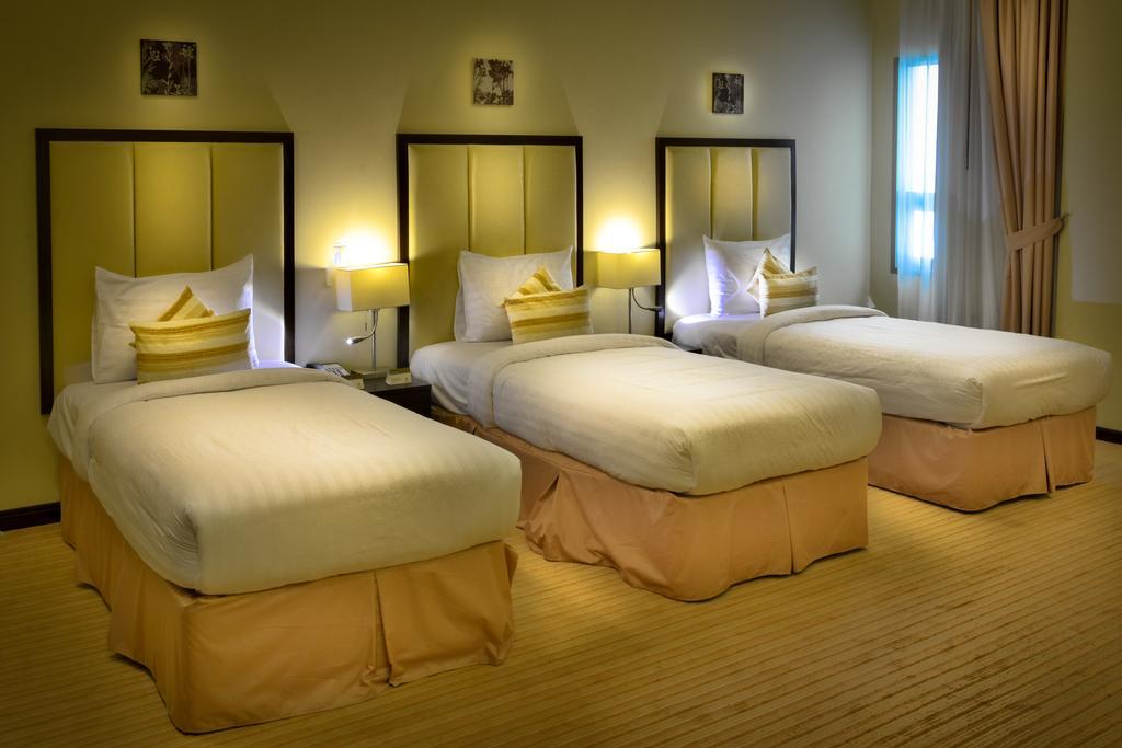 Hotel Golden Ocean 3*