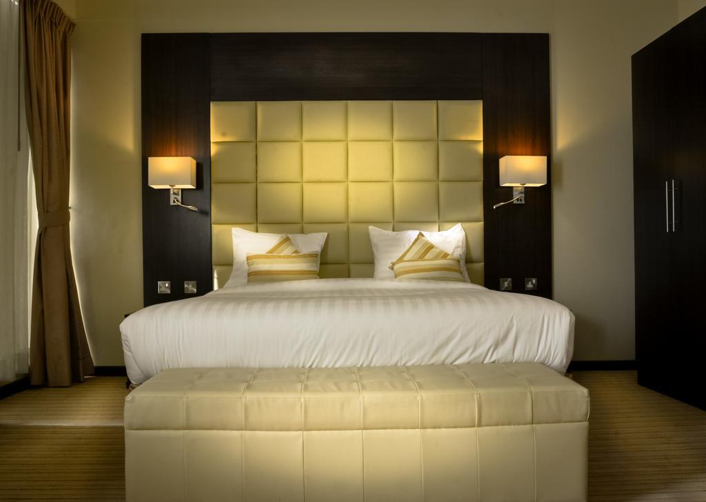 Golden Ocean 3*