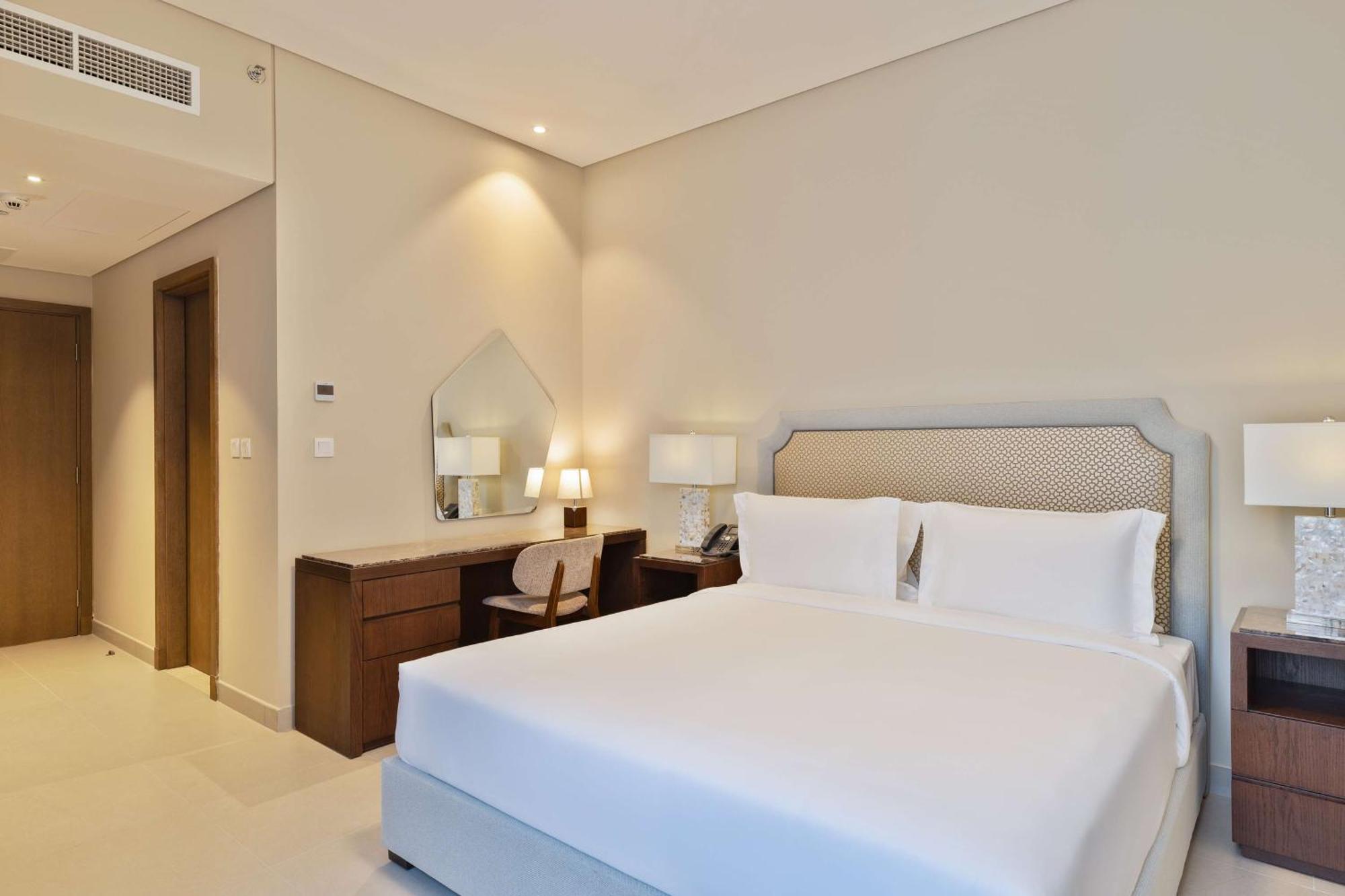 Hotel Doubletree By Hilton Downtown Doha
