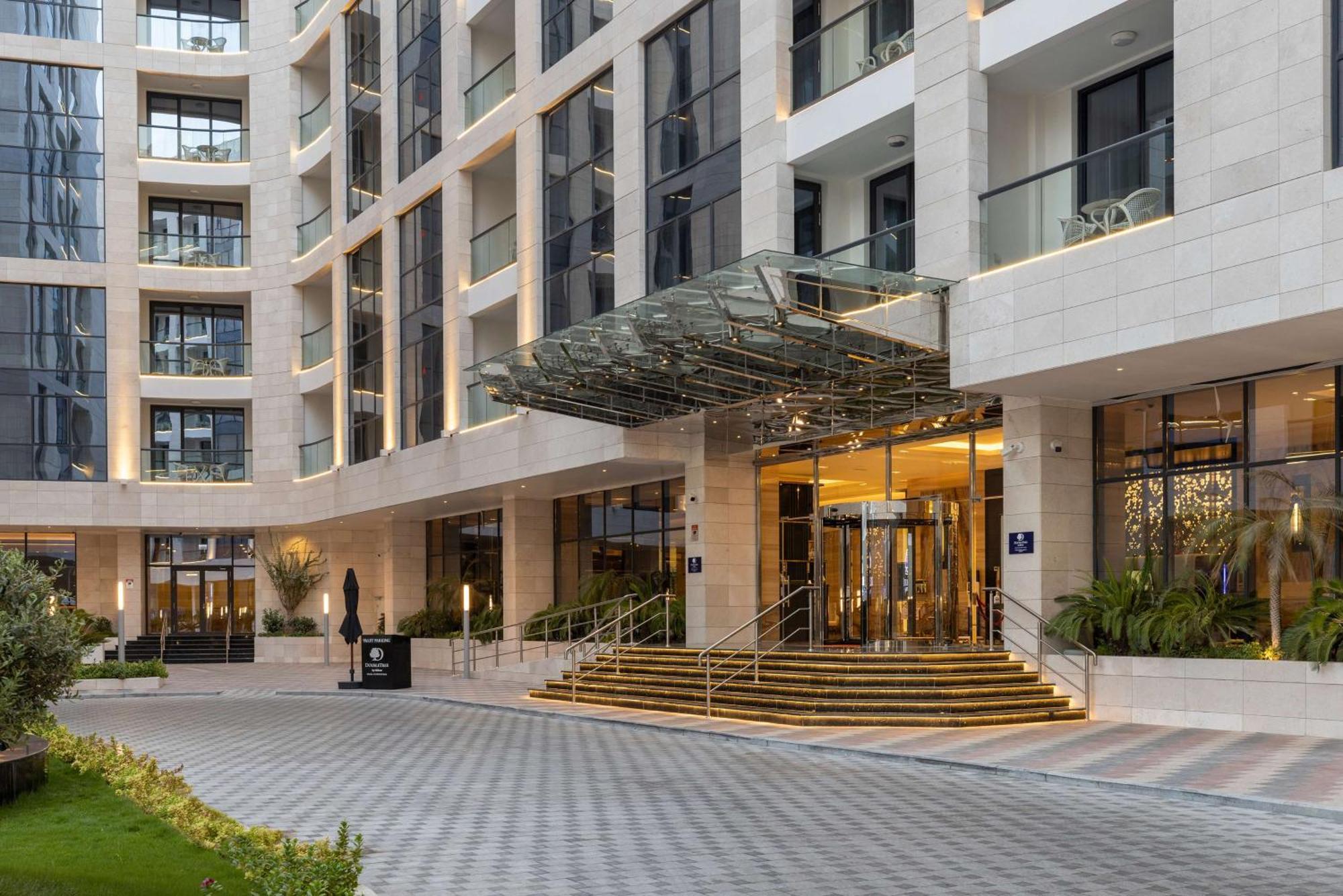 Doubletree By Hilton Downtown Hotel