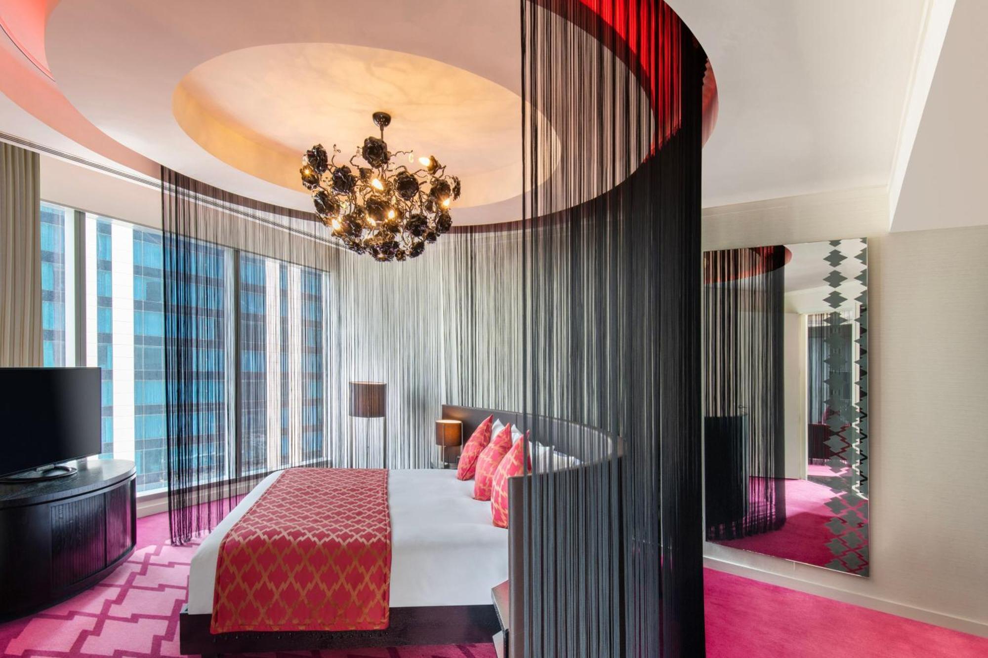 Hotel W 5*