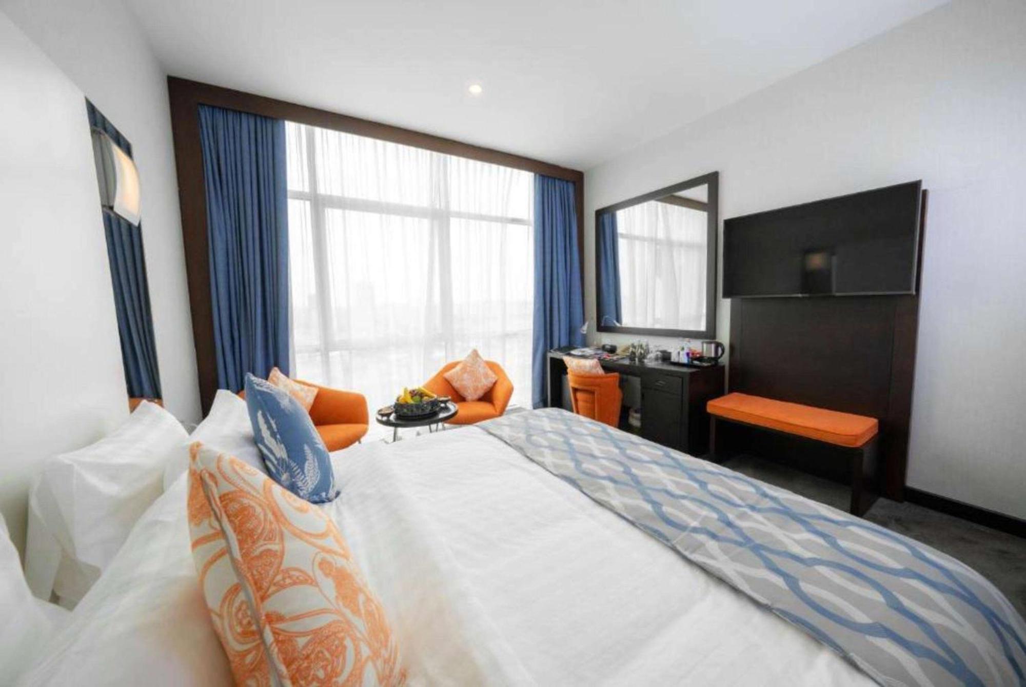 Ramada Encore By Wyndham 4* Doha
