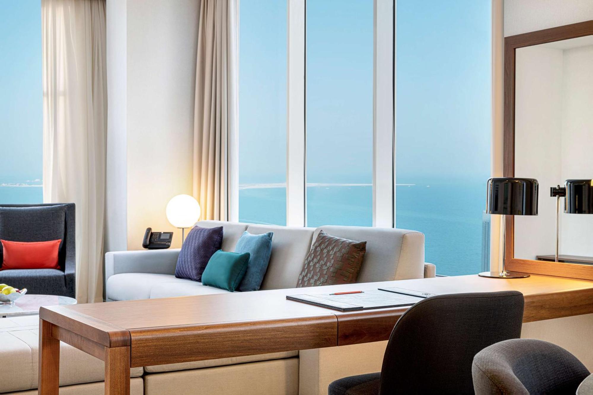 Aleph Residences, Curio Collection By Hilton Aparthotel 5*
