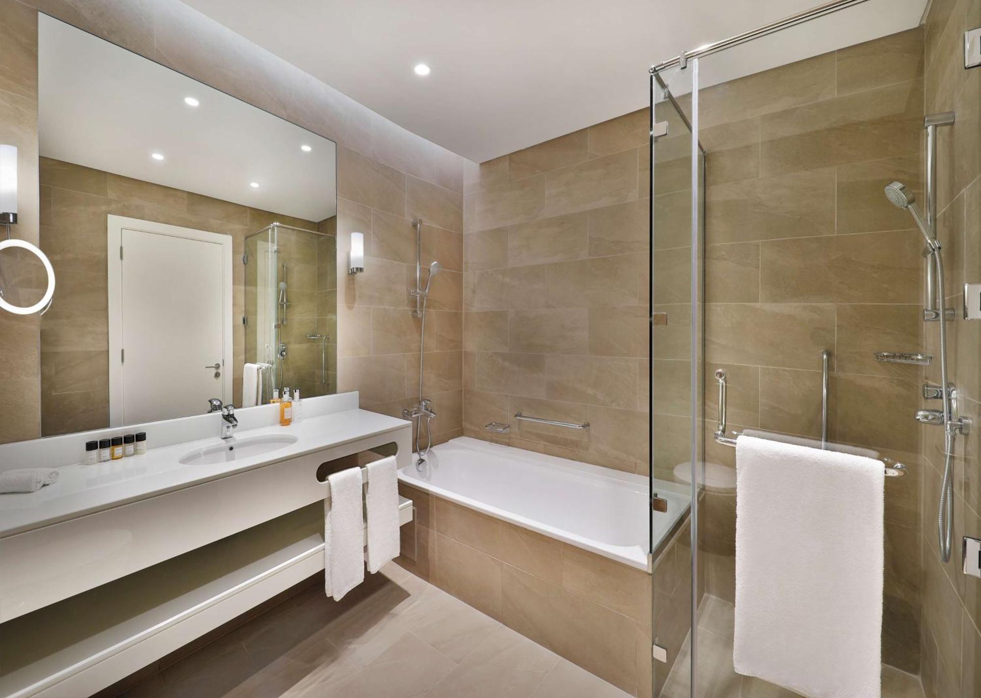 Aleph Residences, Curio Collection By Hilton Aparthotel 5*