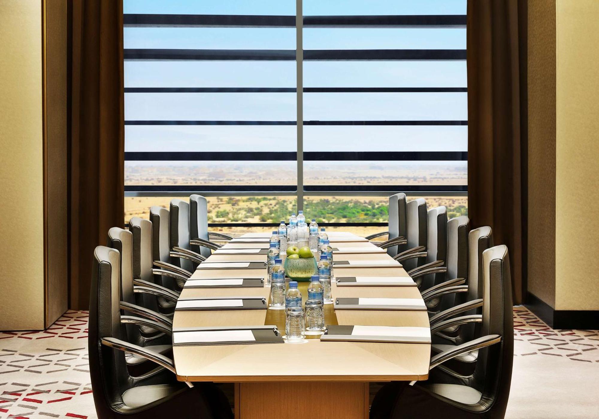 Hotel Alrayyan Doha, Curio Collection By Hilton Al Rayyan