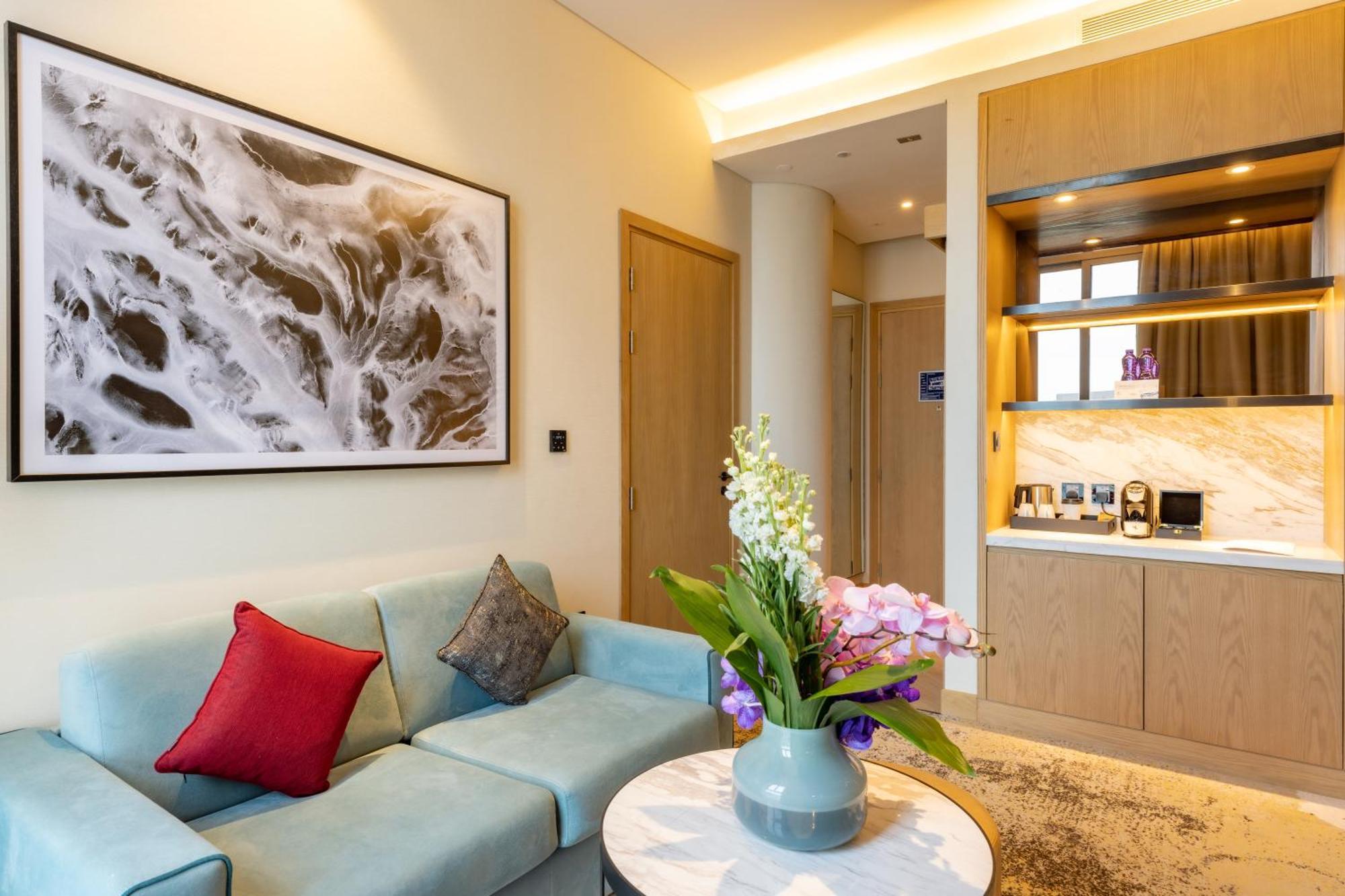 Embassy By Hilton Old Town Hotel 4*