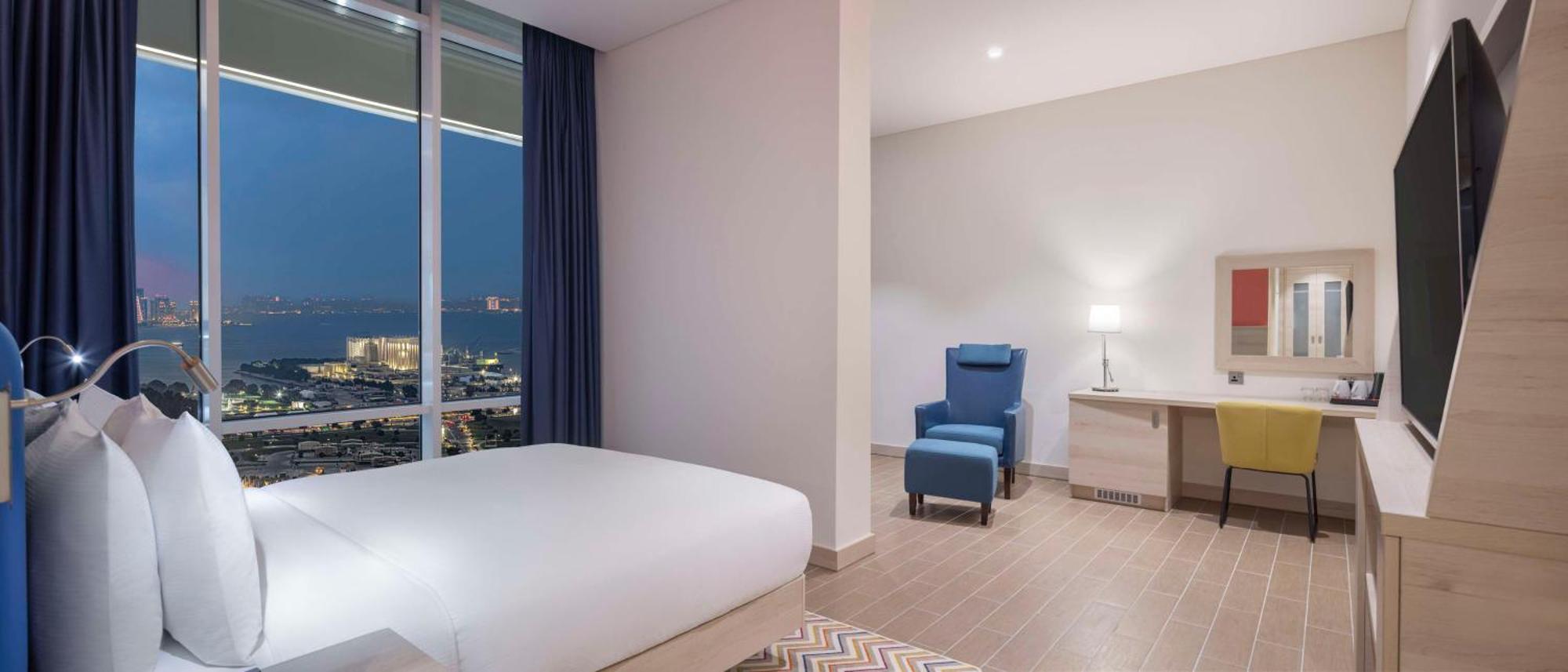 Hotel Hampton By Hilton Old Town 3*
