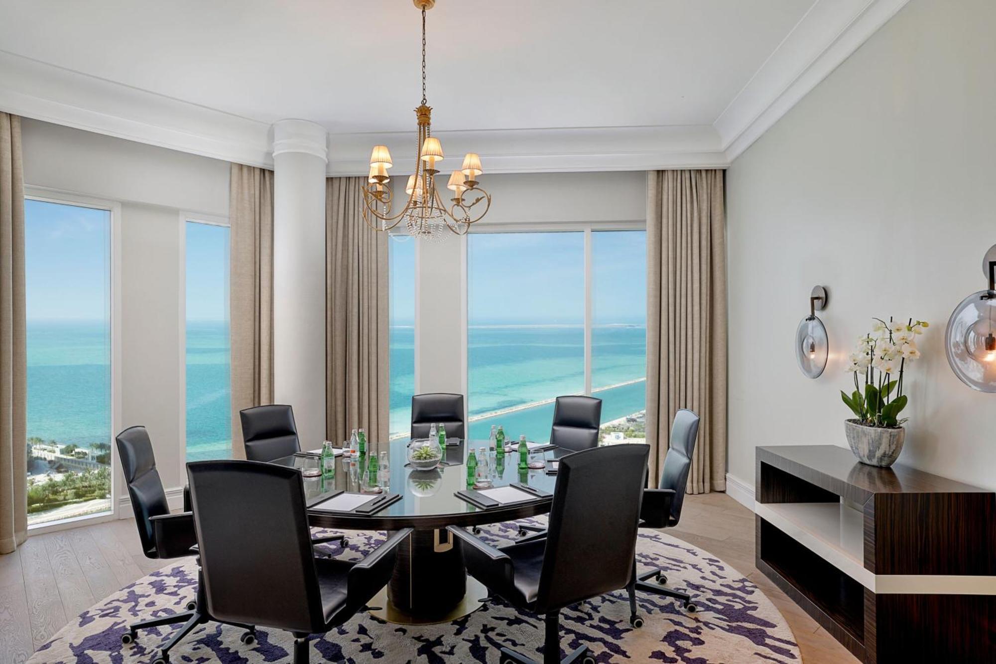 The Ritz-carlton, 5*