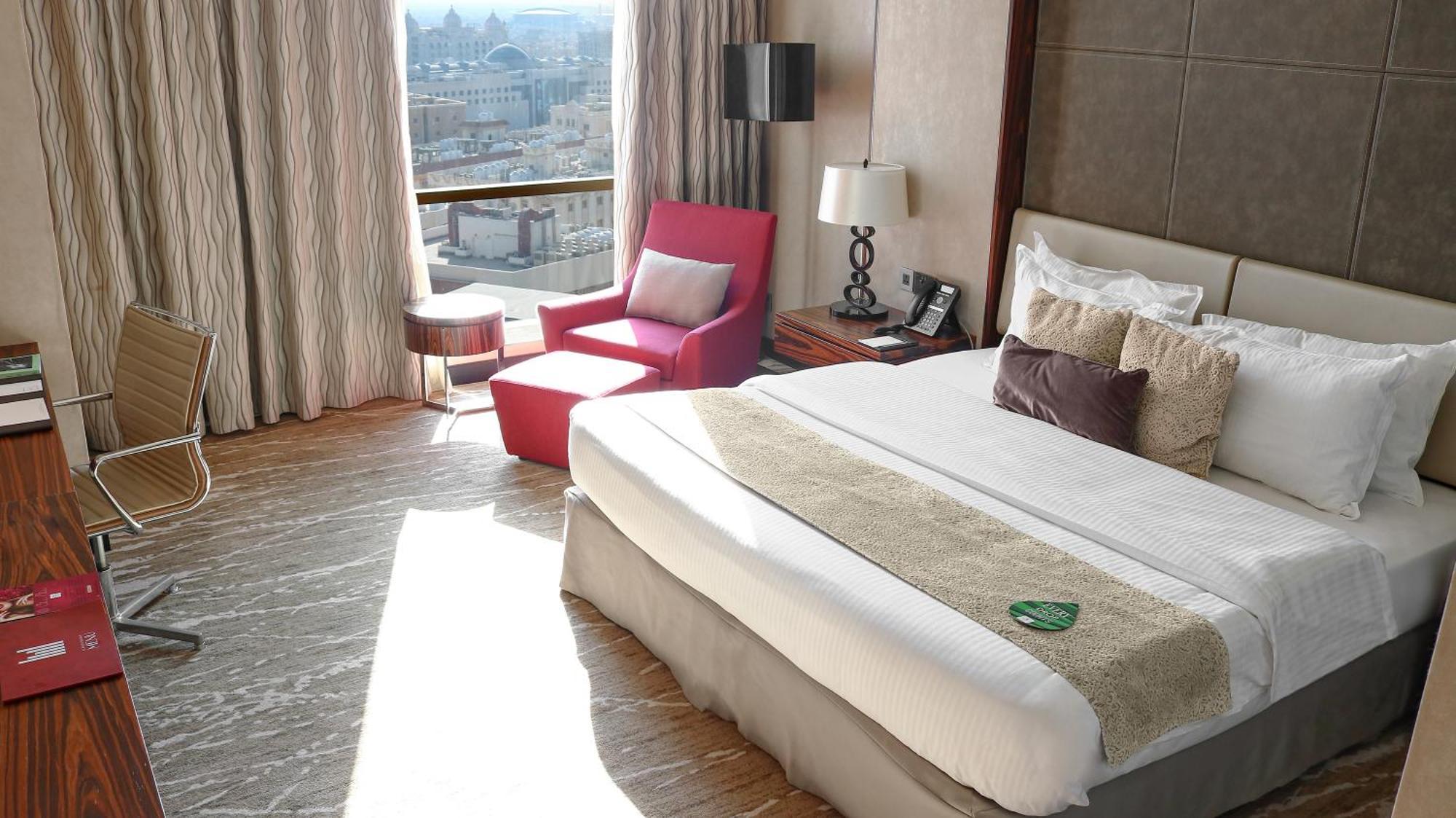 Hotel Millennium Plaza 5*
