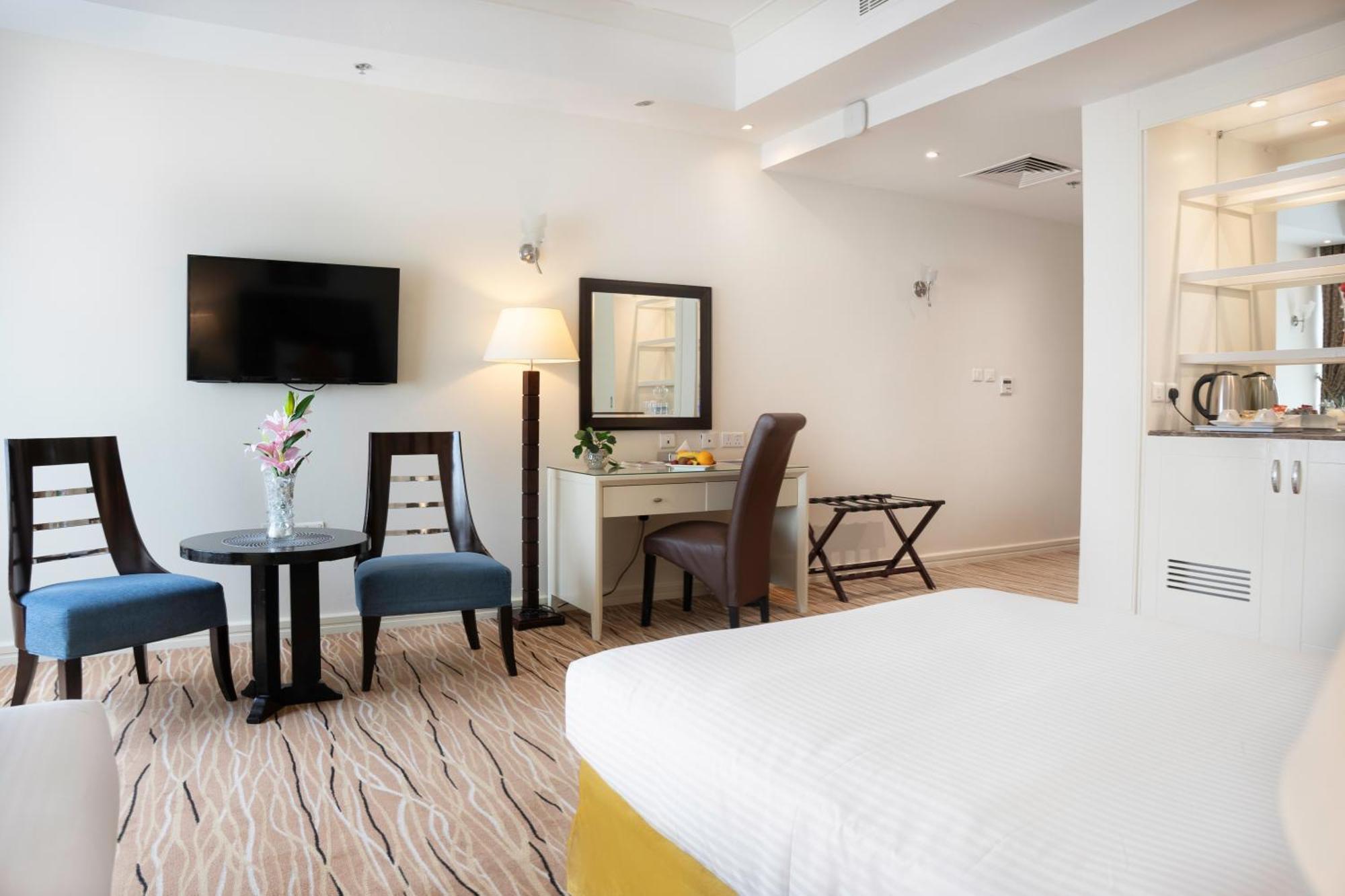 Hotel Plaza 4*