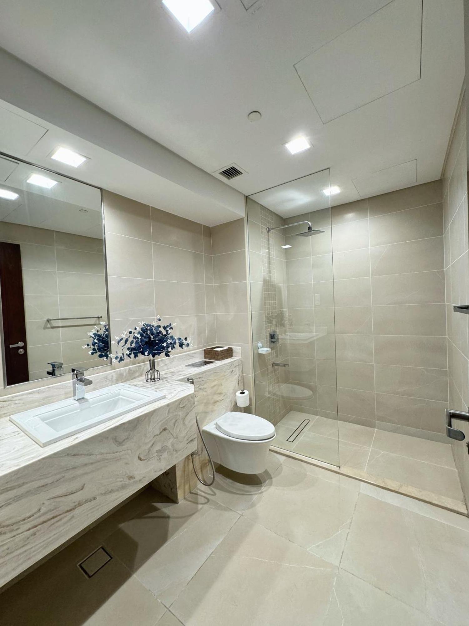 Studio With Beach Access Viva Bahriya, Pearl Qatar *