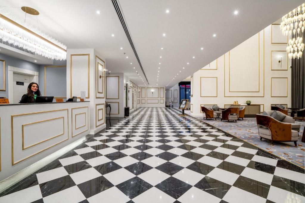 Hotel Royal Sherao فندق شراعوه الملكي