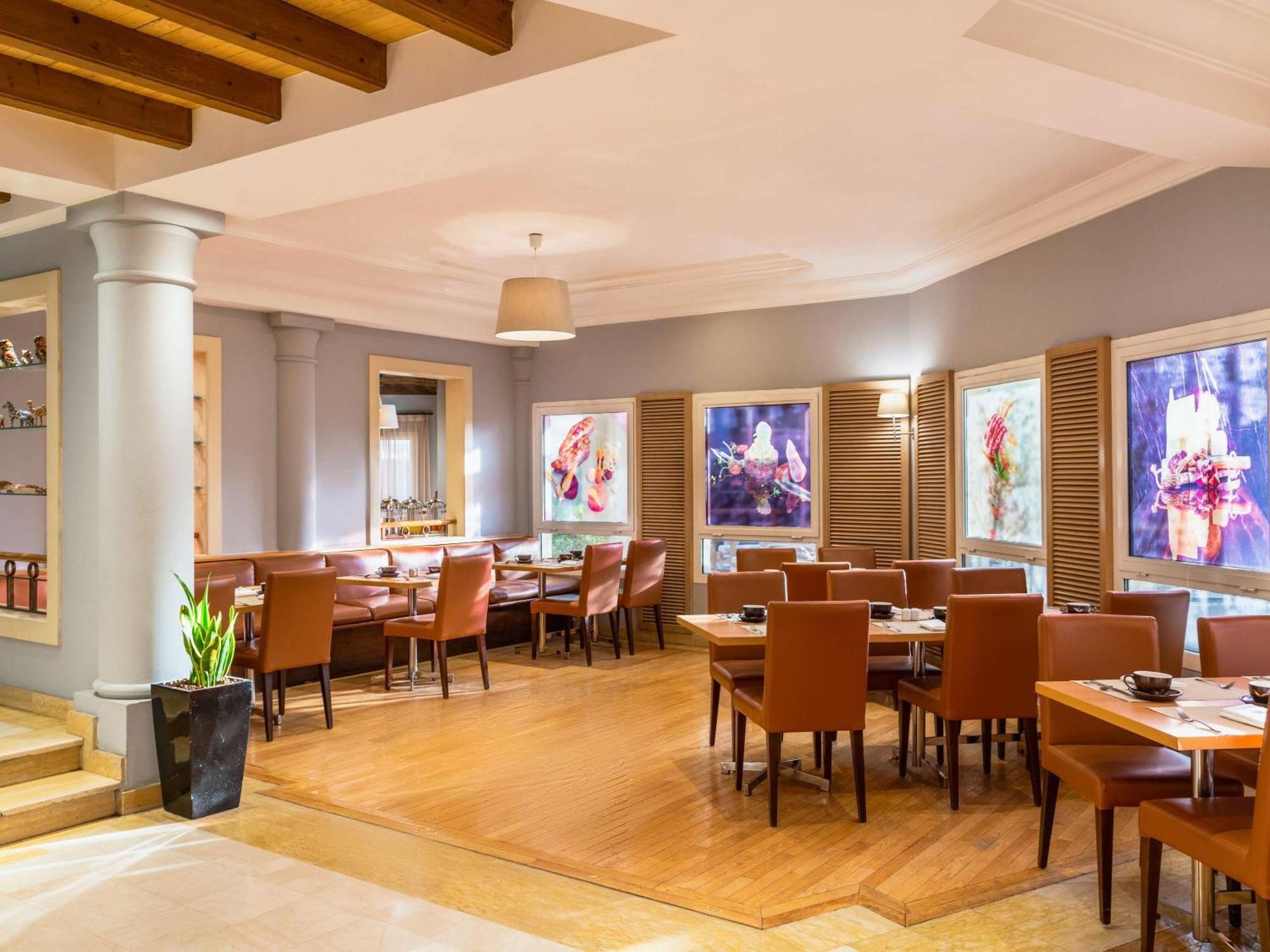 Moevenpick 4* Doha