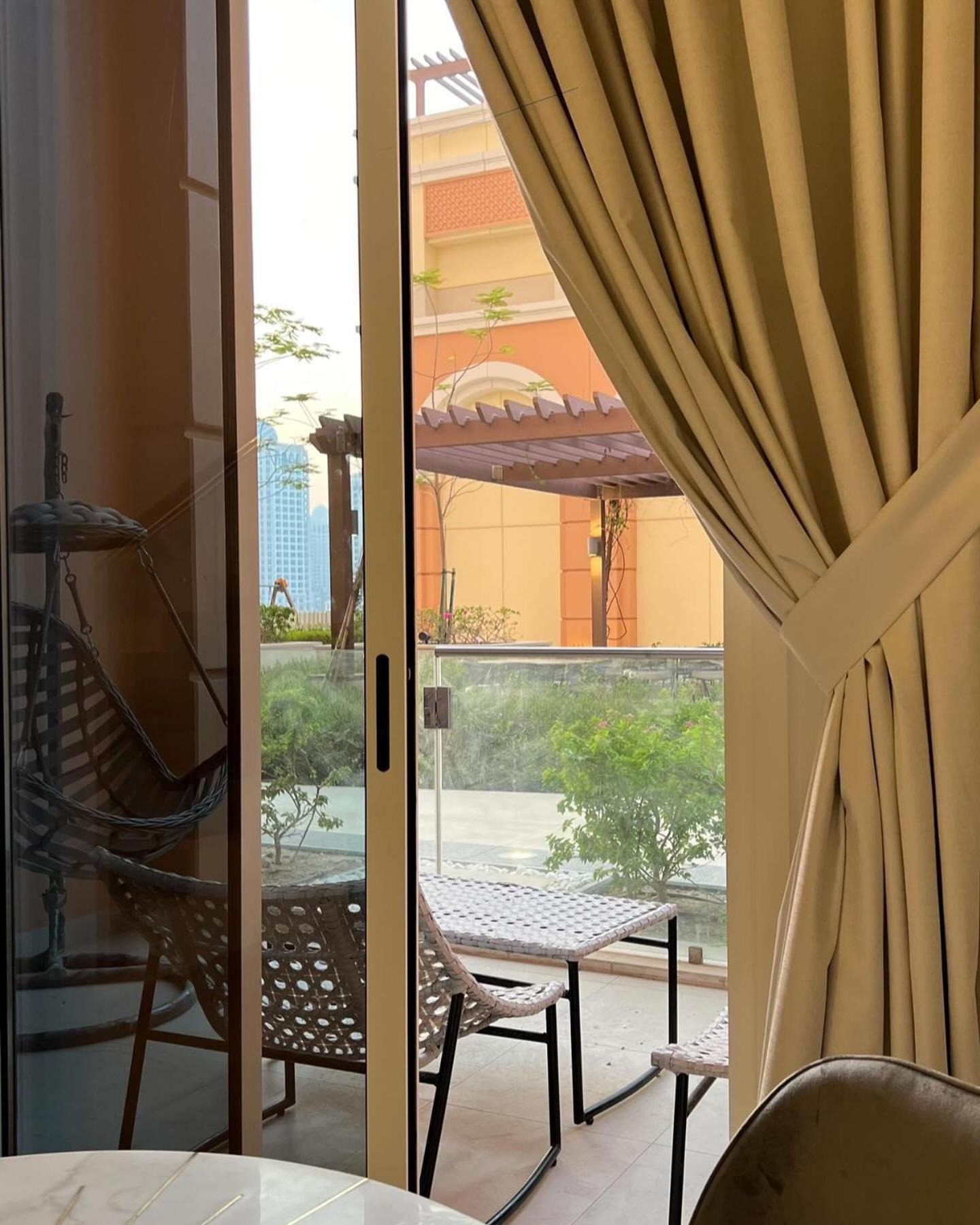 Luxury In The Pearl, Qatar