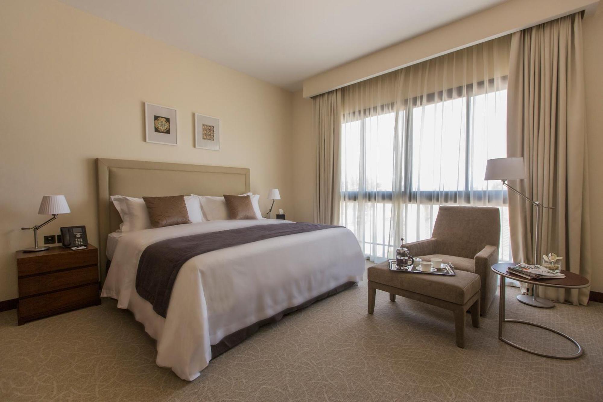 Intercontinental Residences 5*