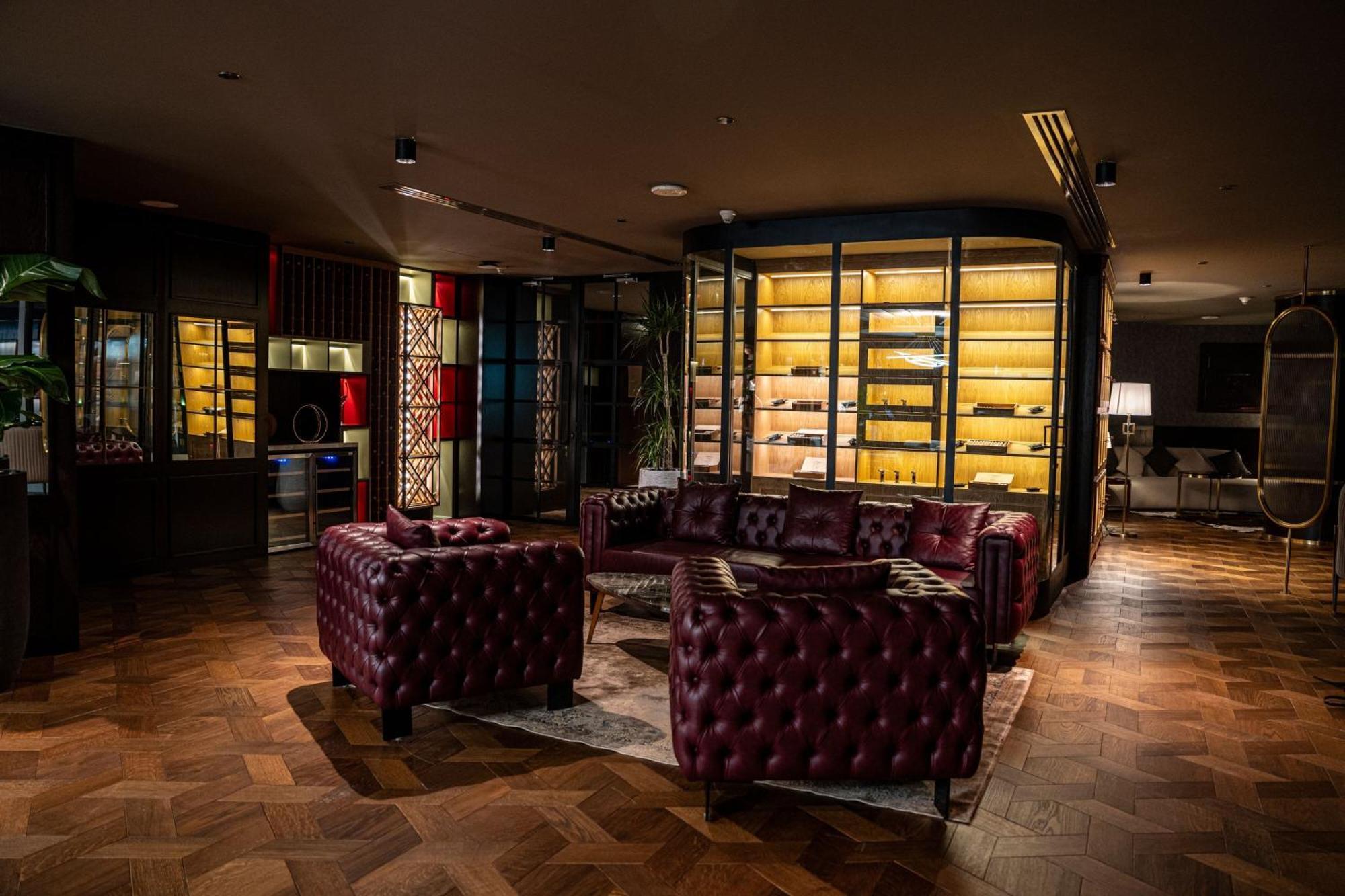 Jw Marriott Marquis Center Khách sạn 5*