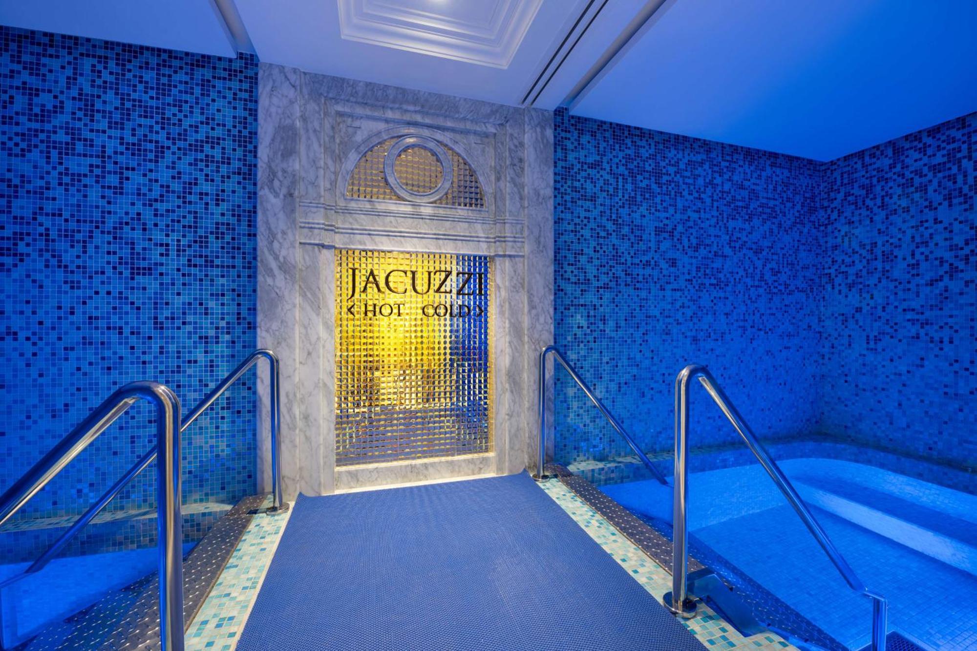 The Plaza Doha, Lxr & 5* Doha
