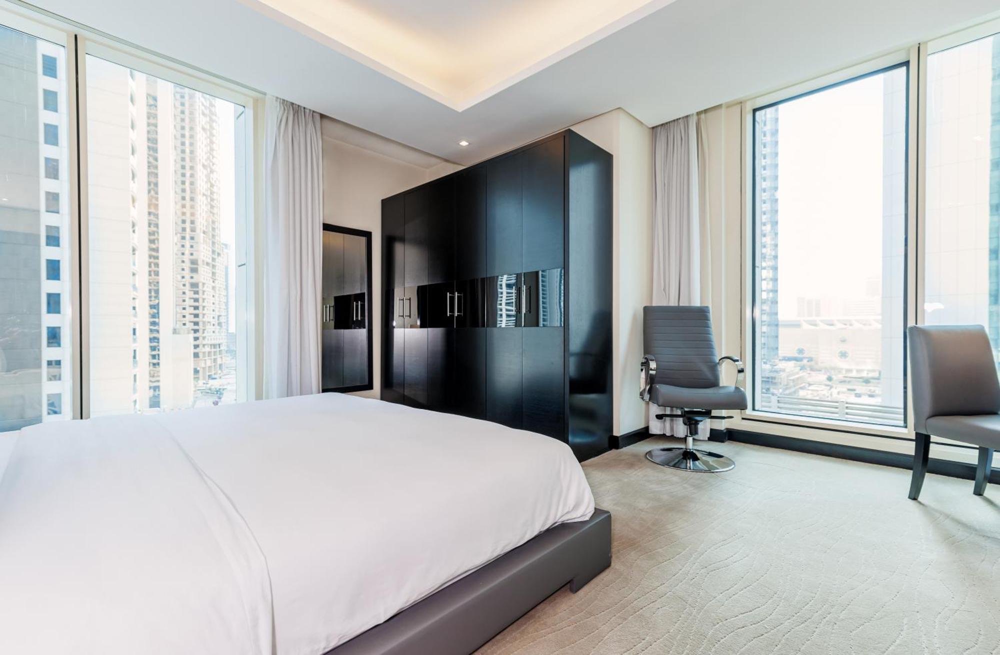 Kempinski Residences & Suites, Khách sạn hẻo lánh Doha