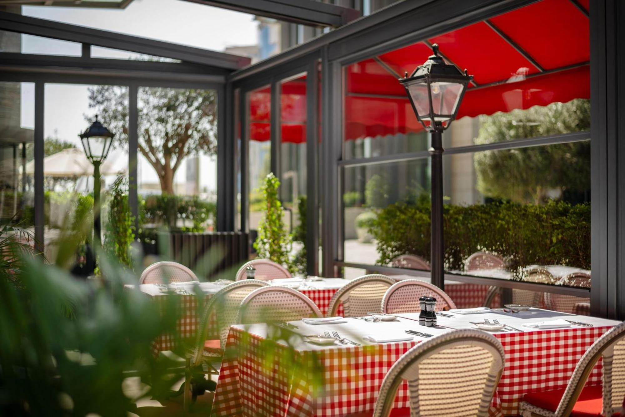Le Meridien Center Hotel 5*