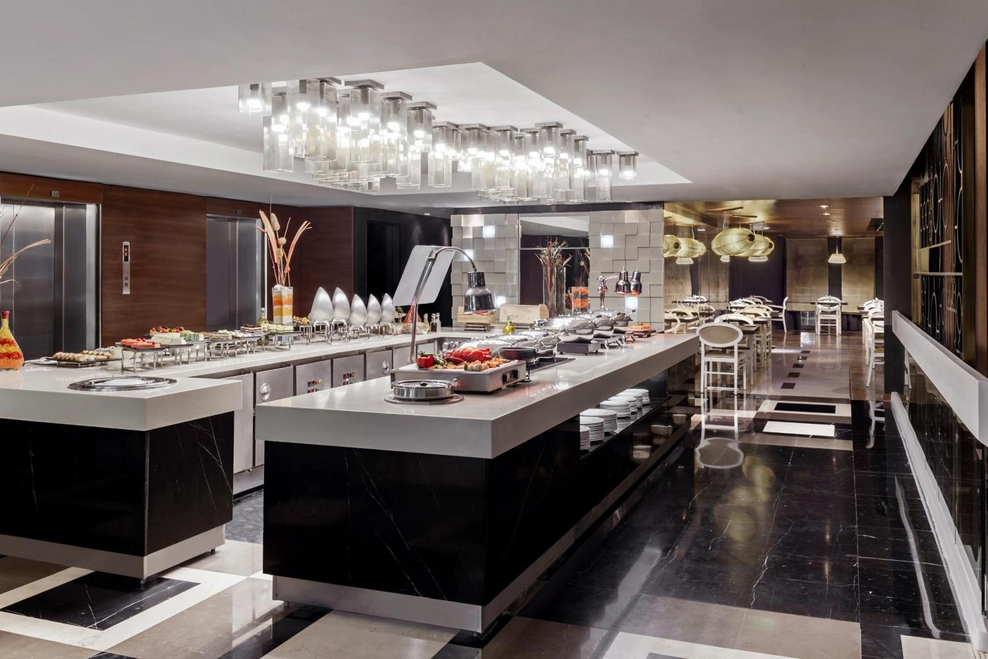 Hotel Four Points By Sheraton 4*