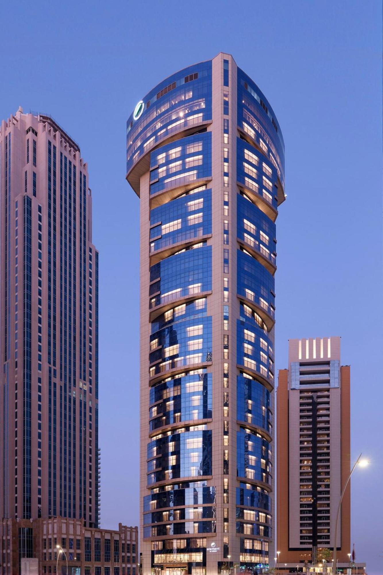 Element By Westin West Bay Khách sạn 5*