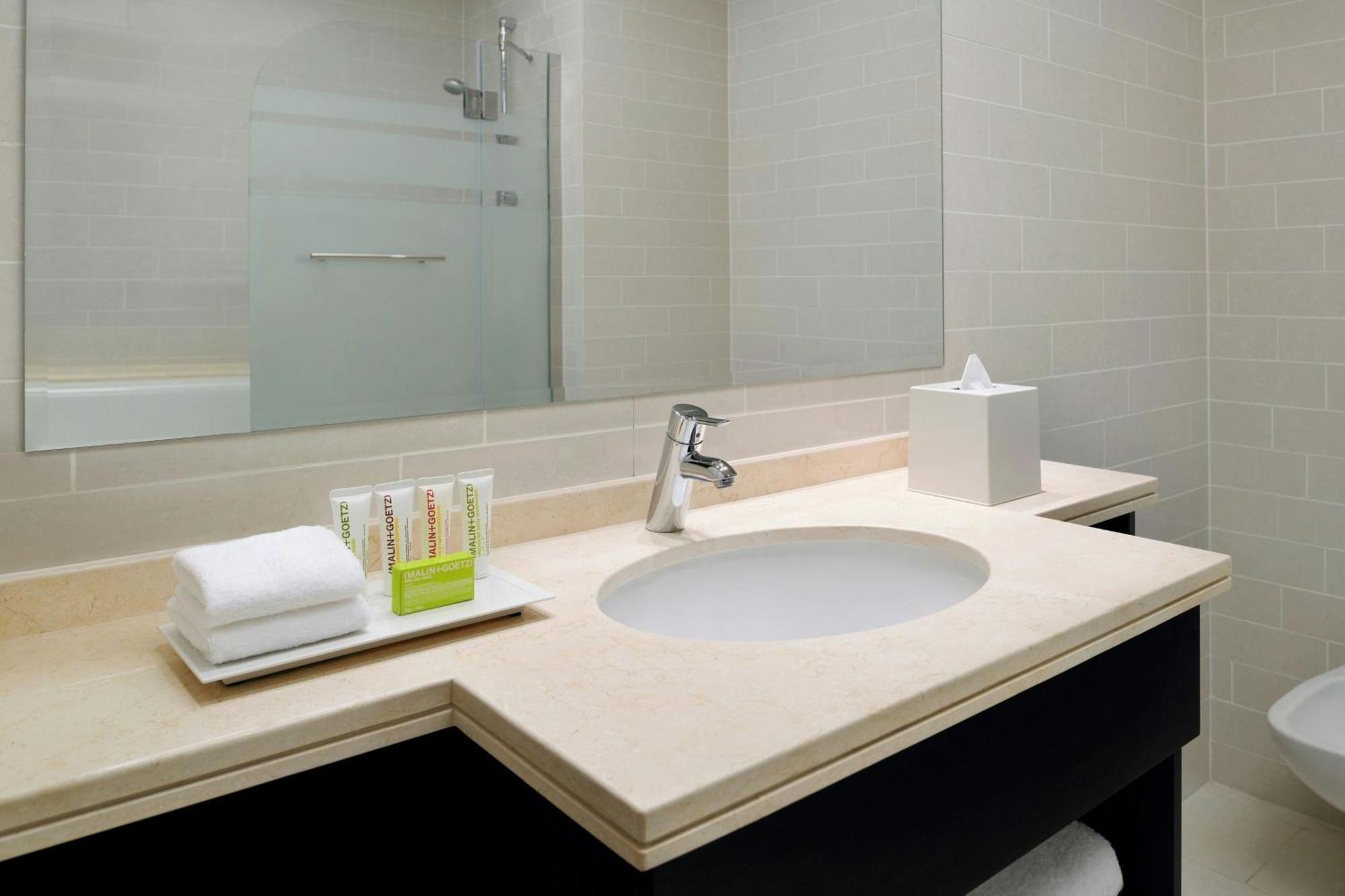 Le Meridien Center 5*