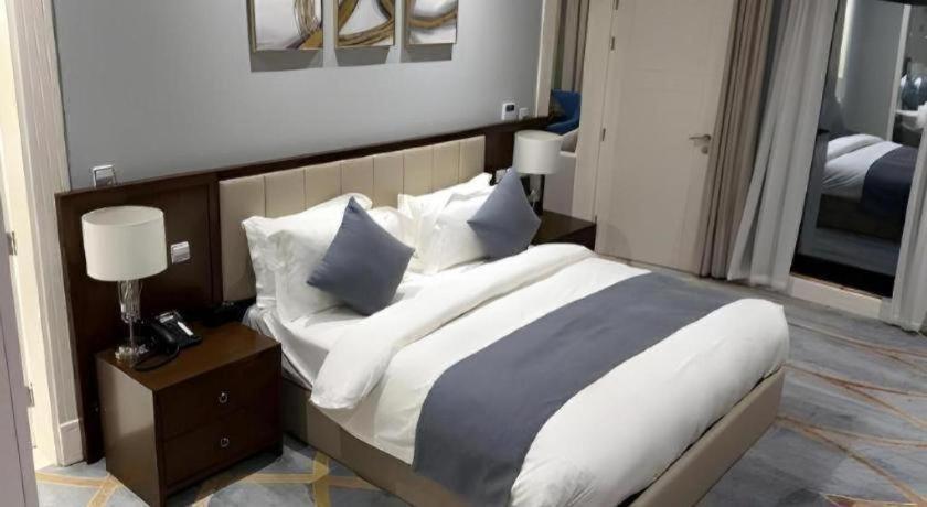 Hotel Royal Sherao فندق شراعوه الملكي 4*