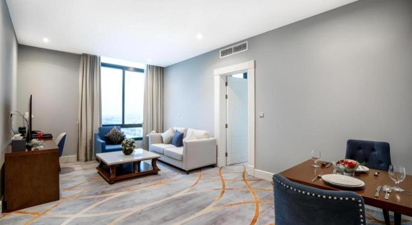 Hotel Royal Sherao فندق شراعوه الملكي