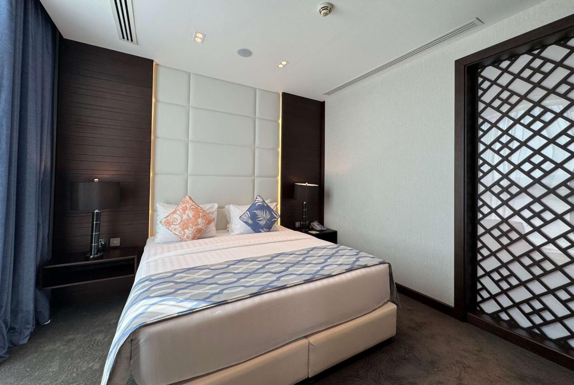 Ramada Encore By Wyndham Khách sạn