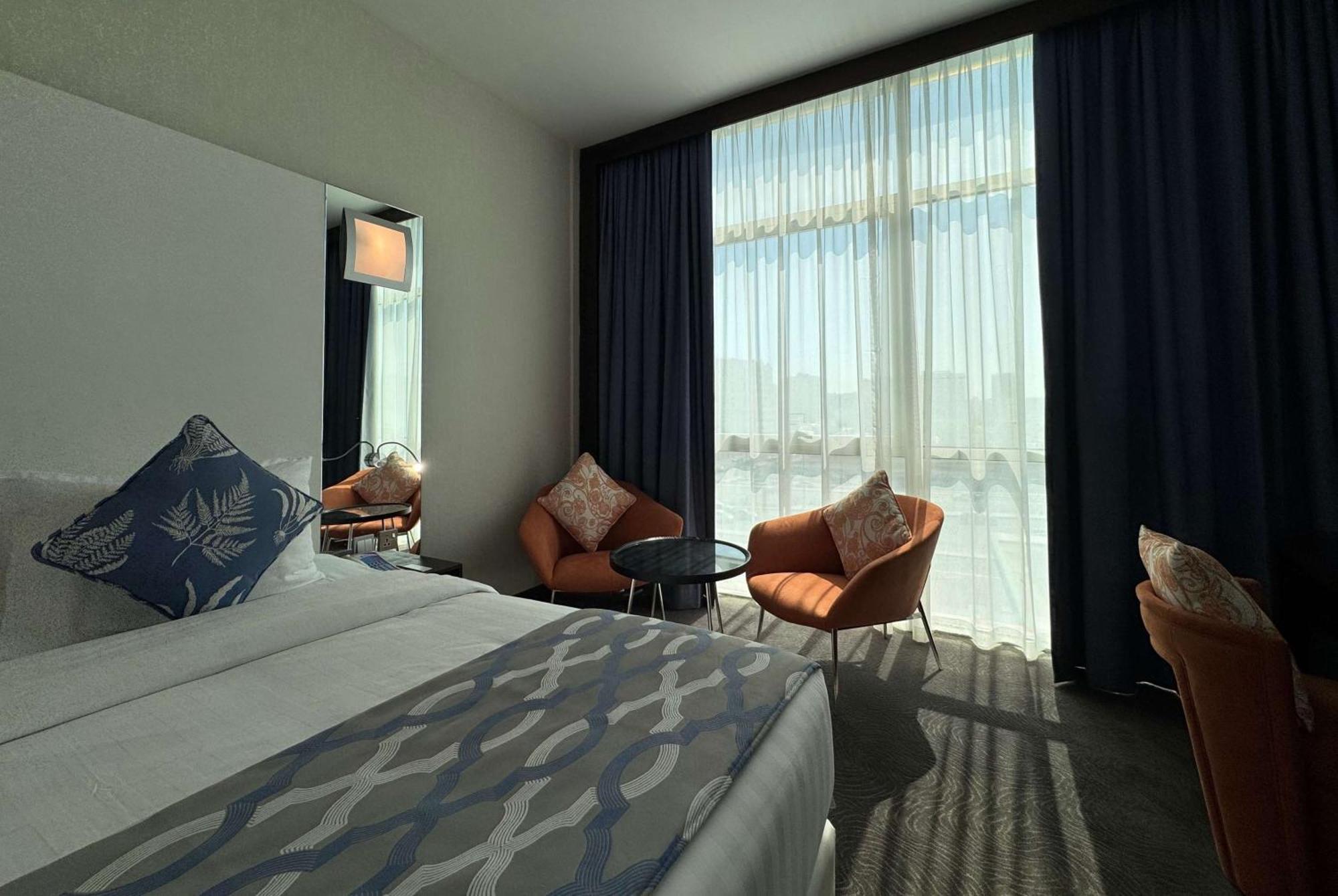 Ramada Encore By Wyndham Khách sạn Doha