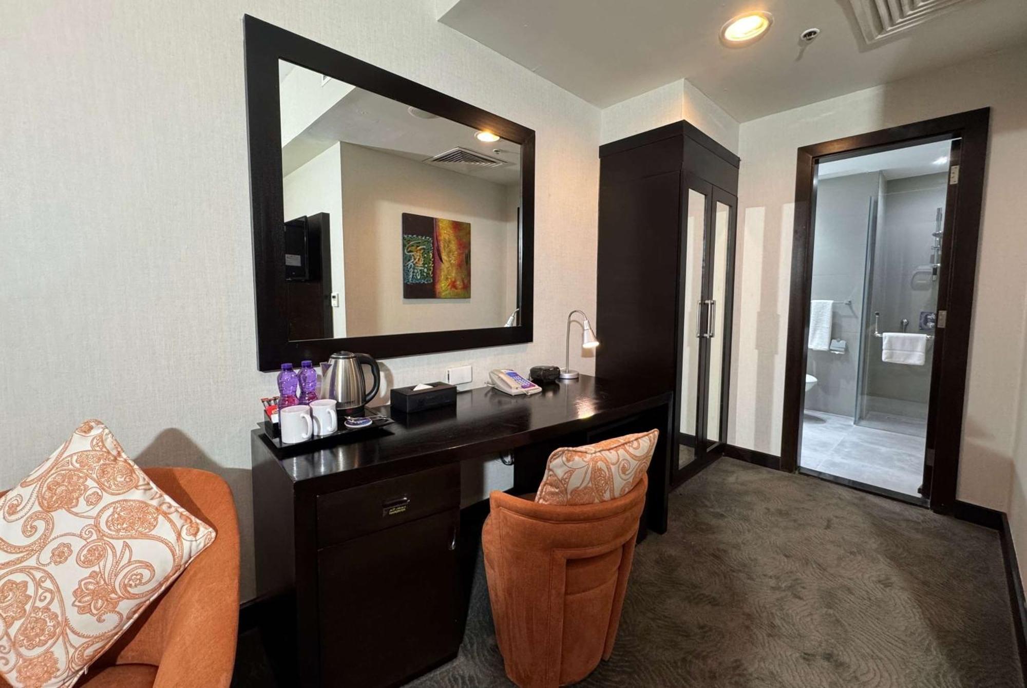 Khách sạn Ramada Encore By Wyndham