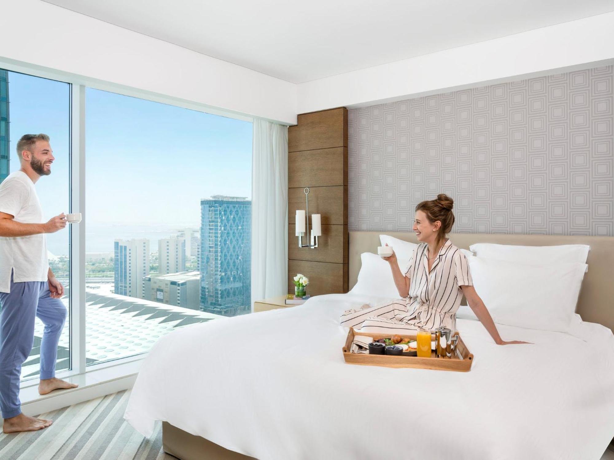 Pullman West Bay Hotel 5*