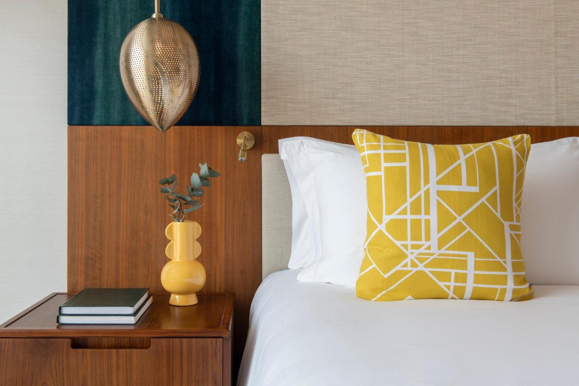 Abesq And Residences, An Ihg Aparthotel 5*