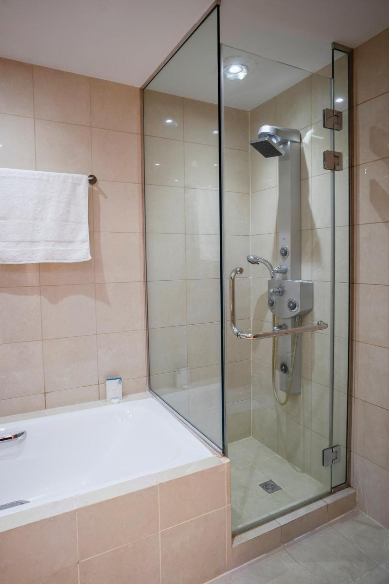 Luxury At Pearl Qatar Apartment