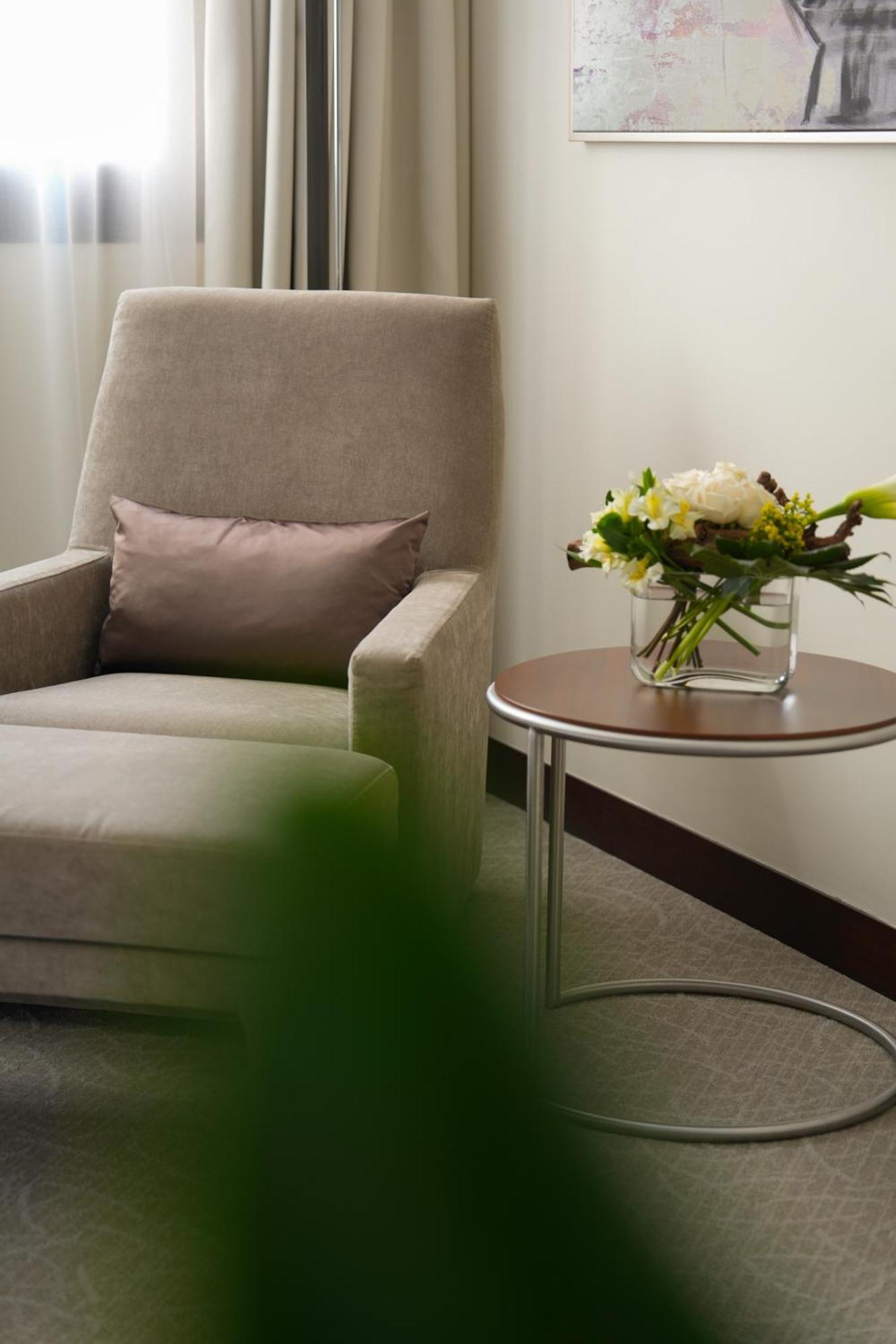 Intercontinental Residences Hotel 5*
