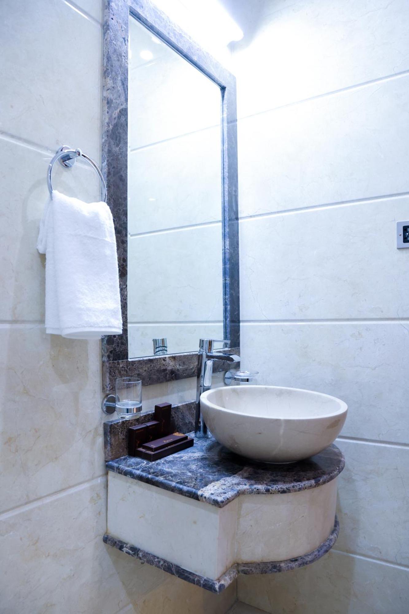 Hotel Abraj Royal 2