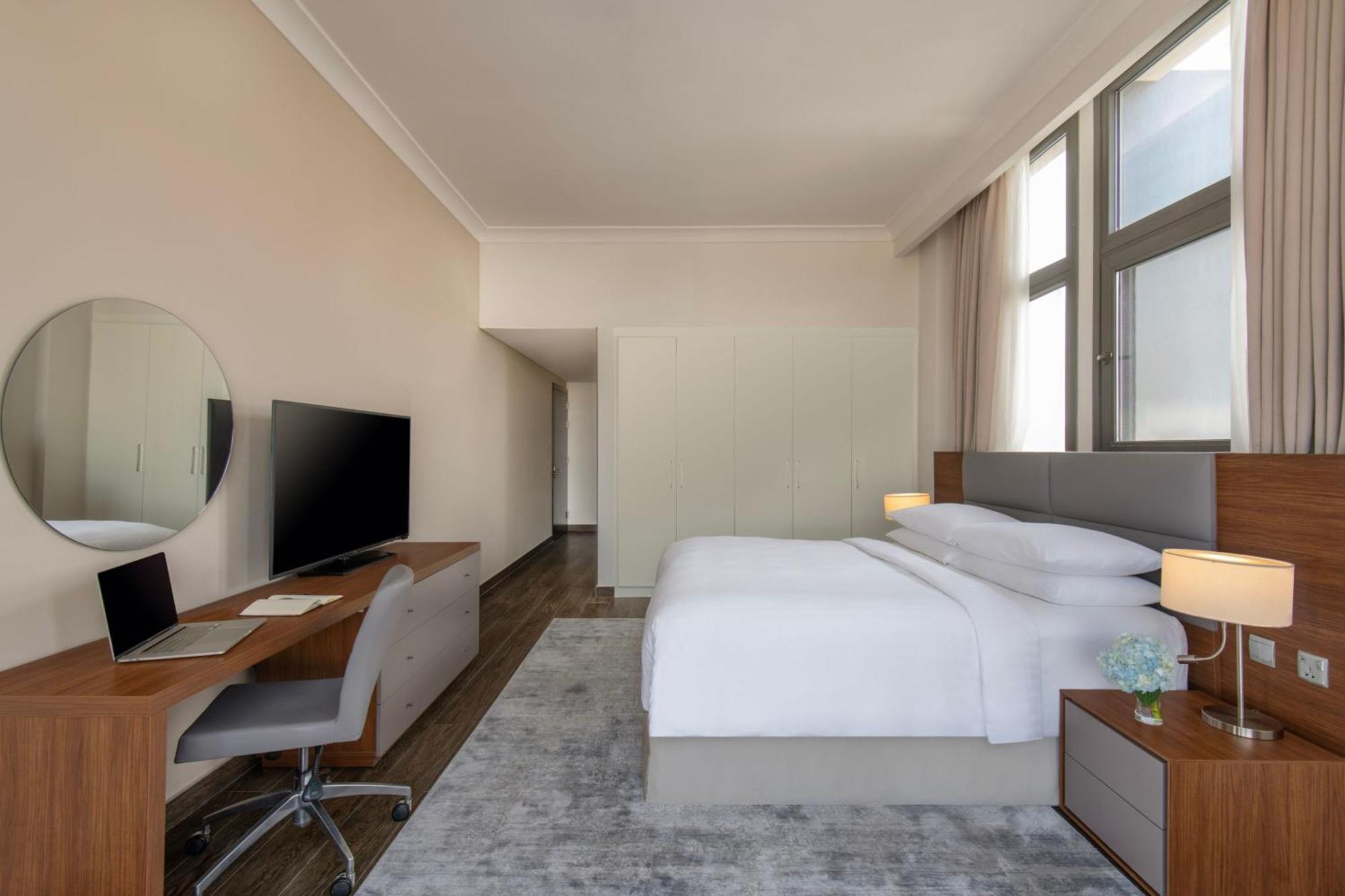 Marriott Executive Doha, Le Mirage Walk *
