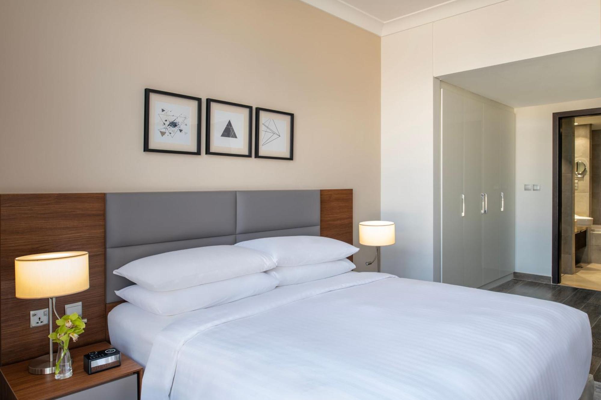 Aparthotel Marriott Executive Doha, Le Mirage Walk Doha