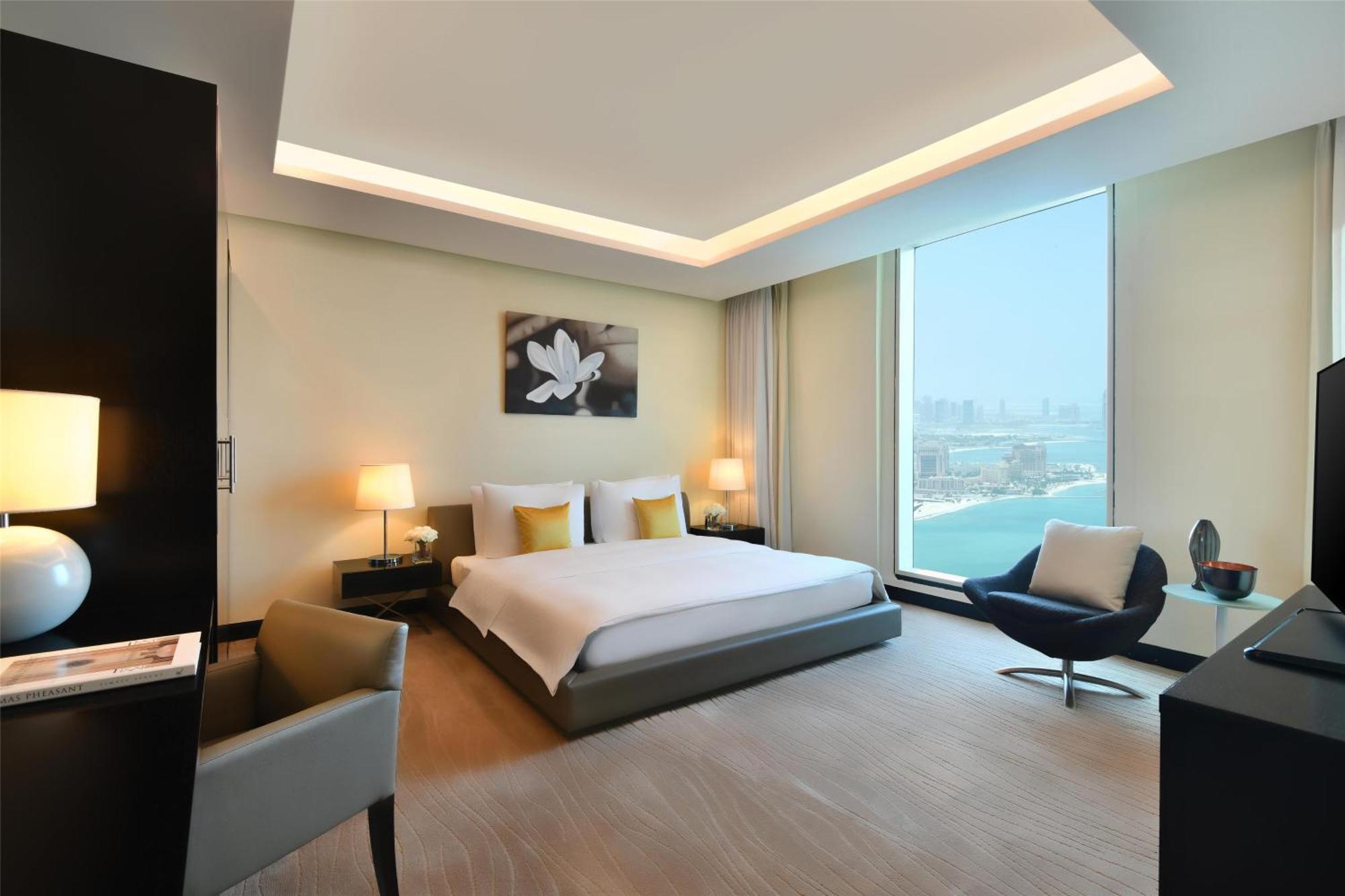 Kempinski Residences & Suites, Khách sạn hẻo lánh Doha