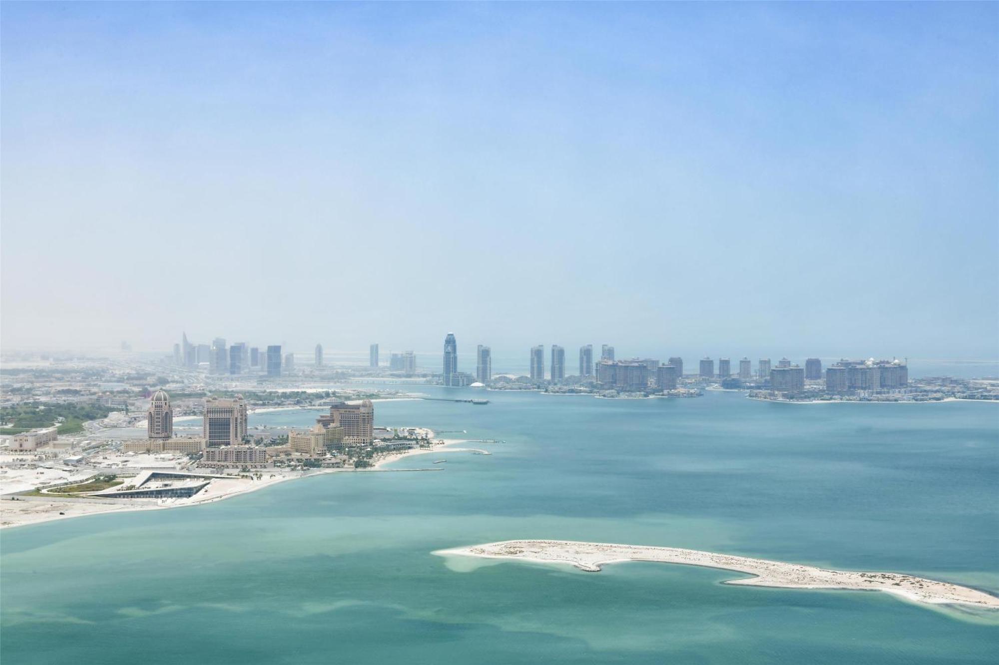 Kempinski Residences & Suites,