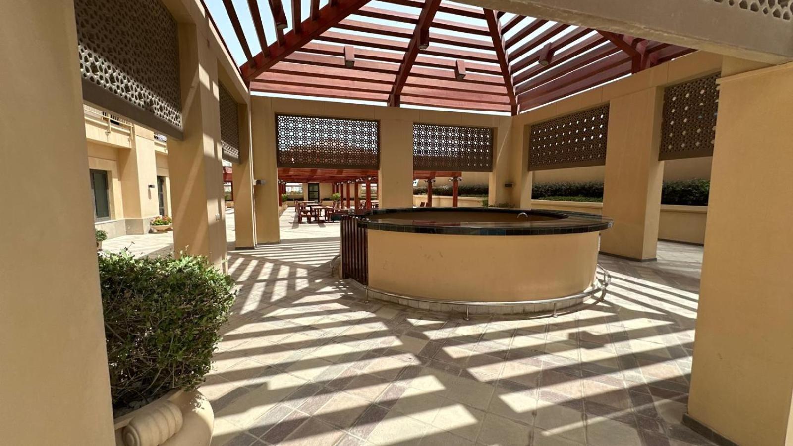 Apartment Spacious 2bhk With Balcony & Sea View Doha